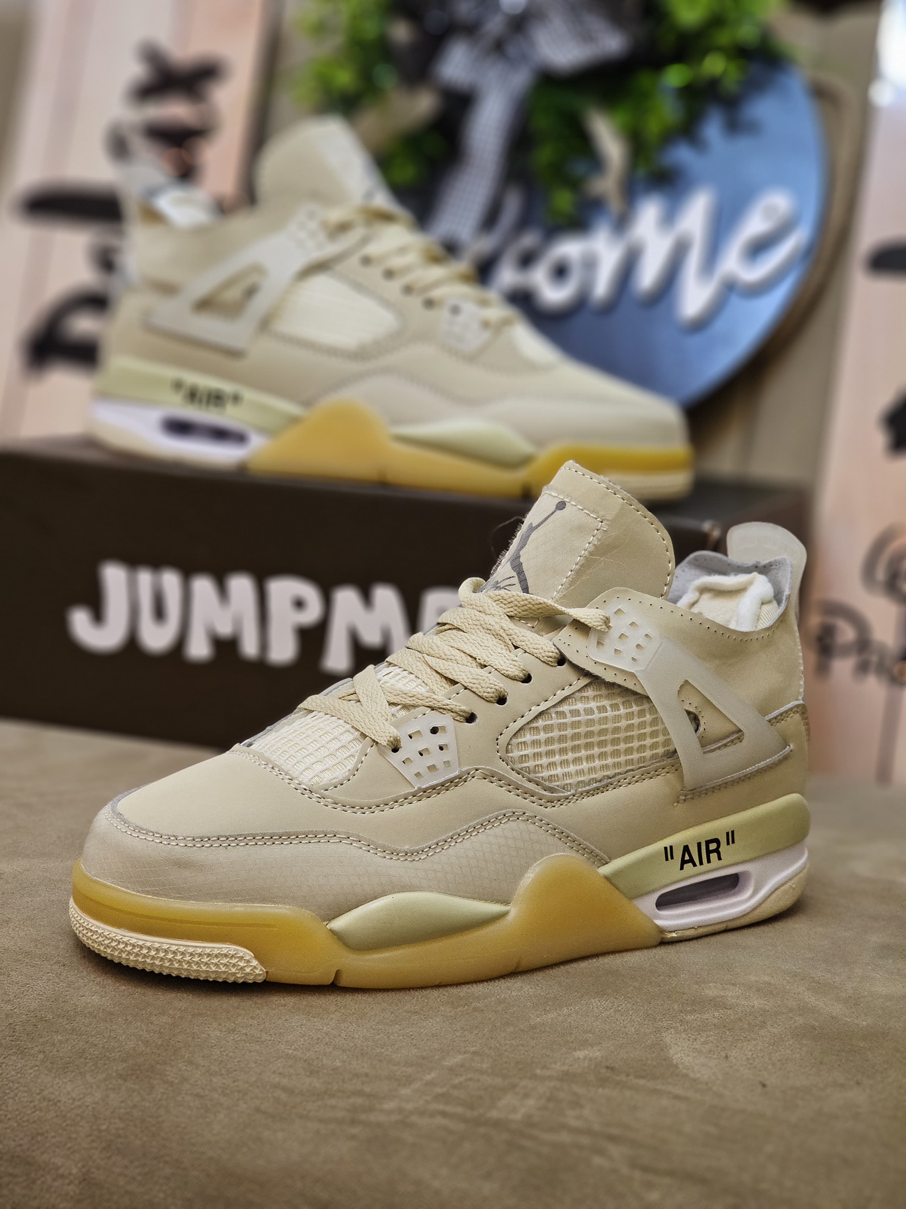 Air Jordan 4
