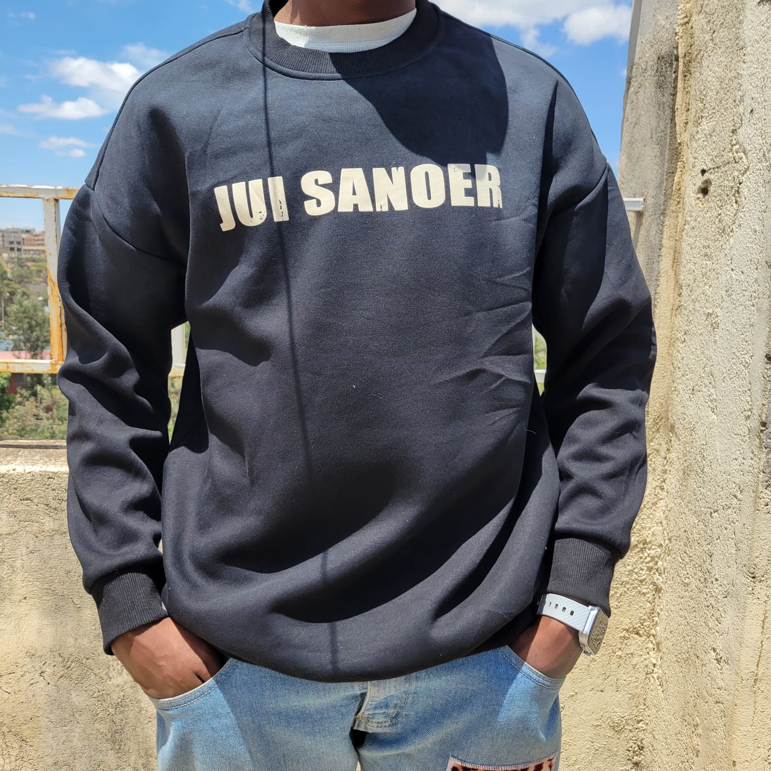 Sweat shirts